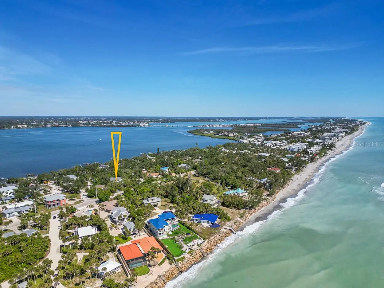 4055 Bay Oaks Circle, FL