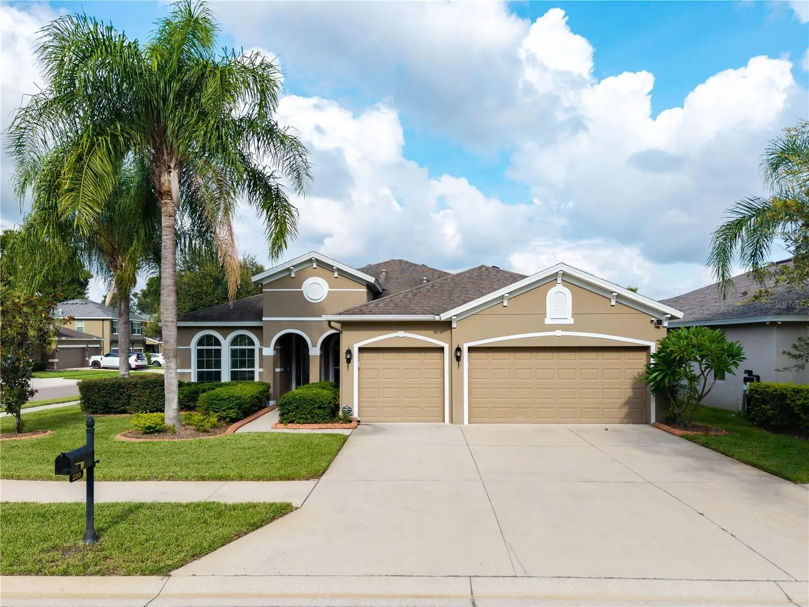 220 Parsons Woods Drive, FL
