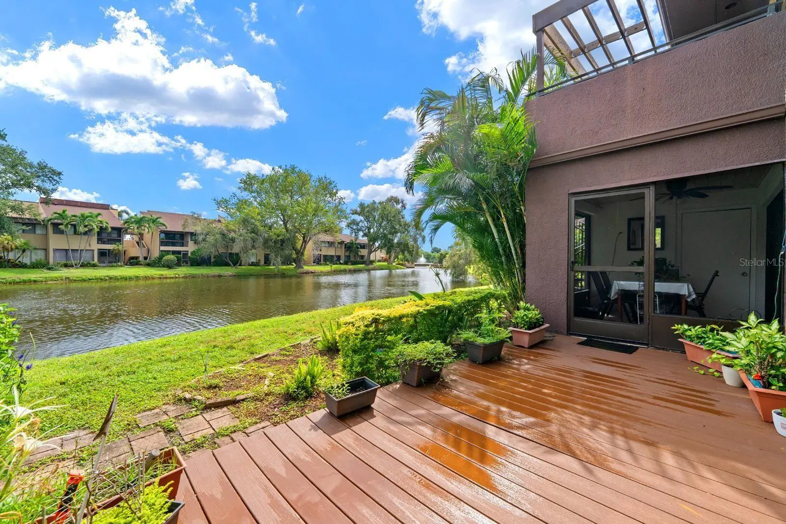 875 Village Drive, FL
