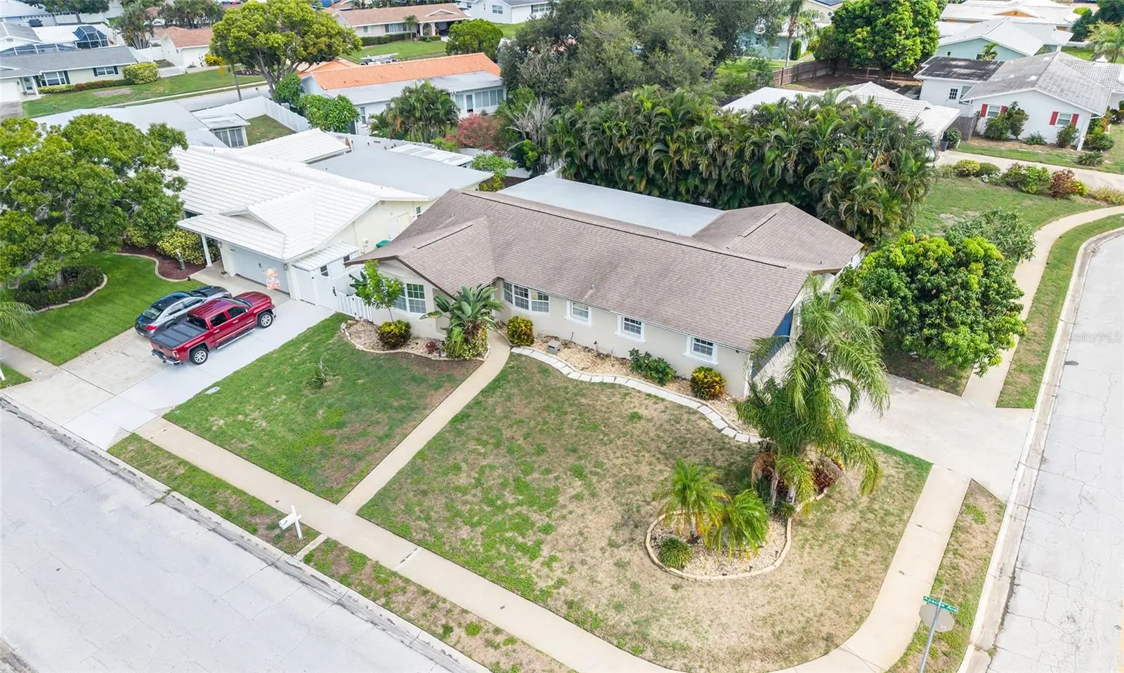 14331 Apache Avenue, FL