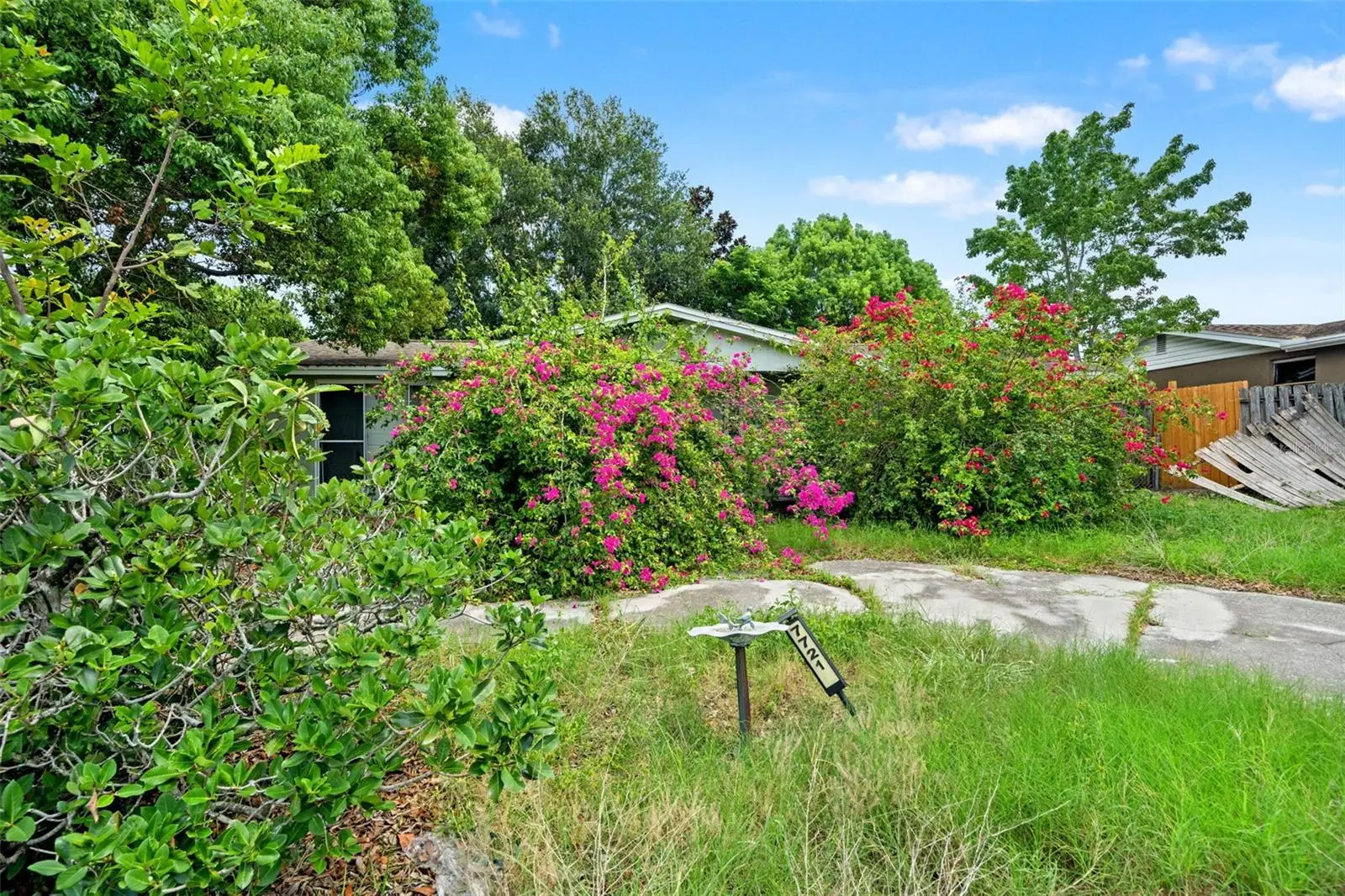 7721 Embassy Boulevard, FL