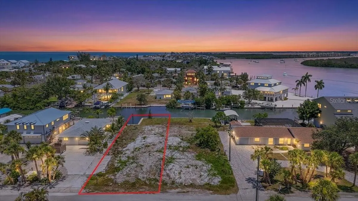 180 Mockingbird Lane, FL