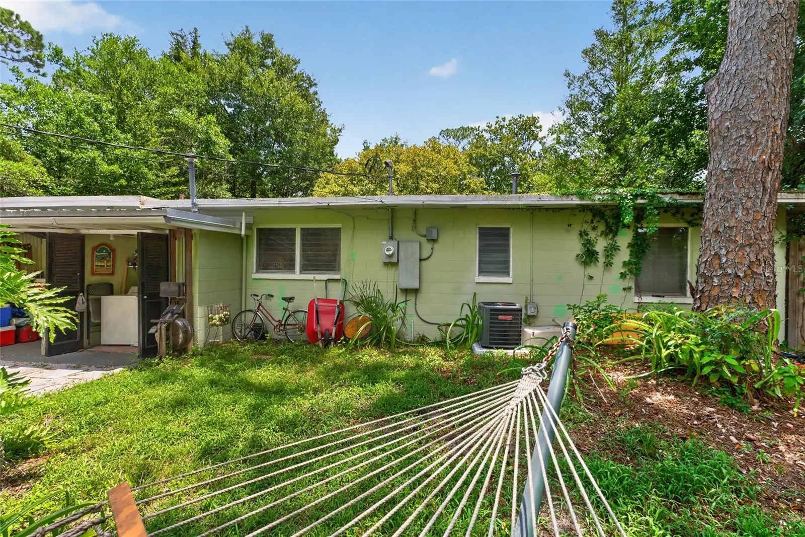 2102 8th Street, FL