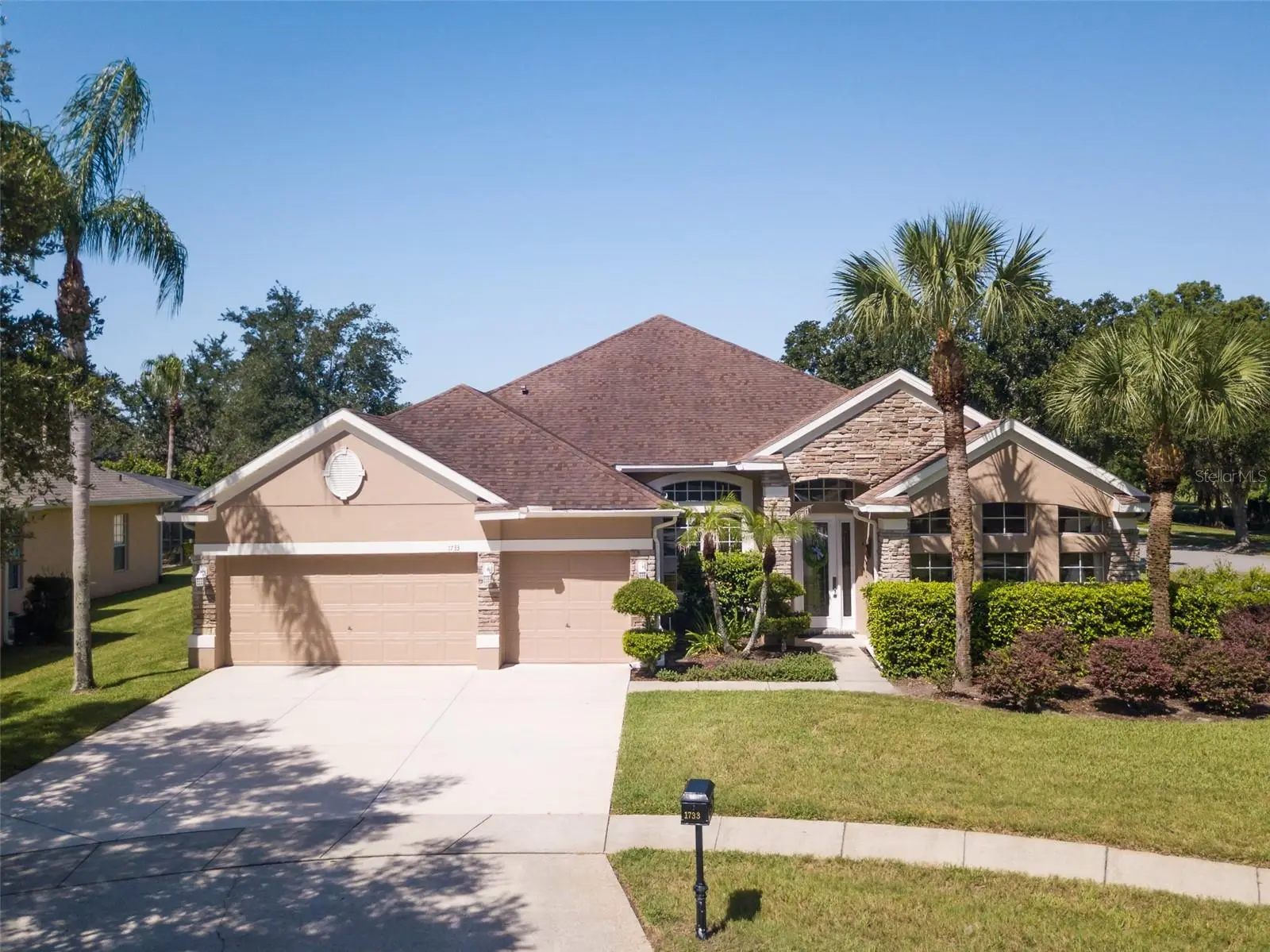 1733 Bridgets Court, FL