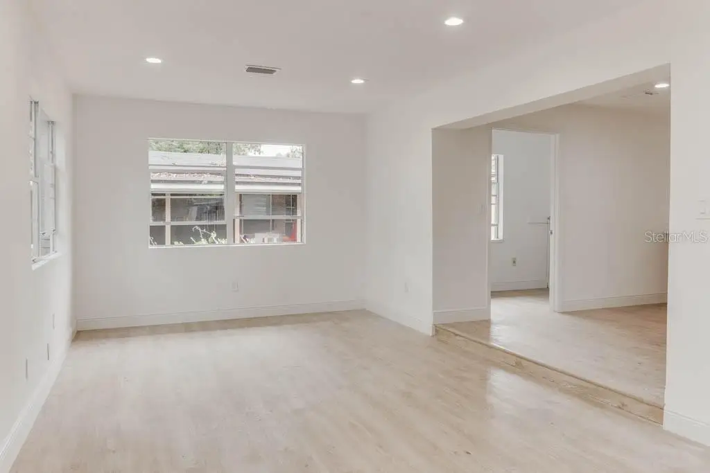 1255 Pine Street, FL
