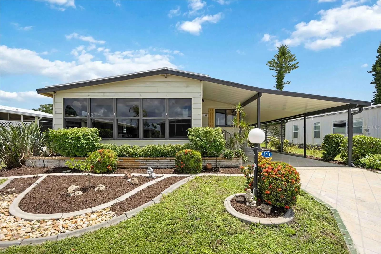 141 Rarotonga Road, FL