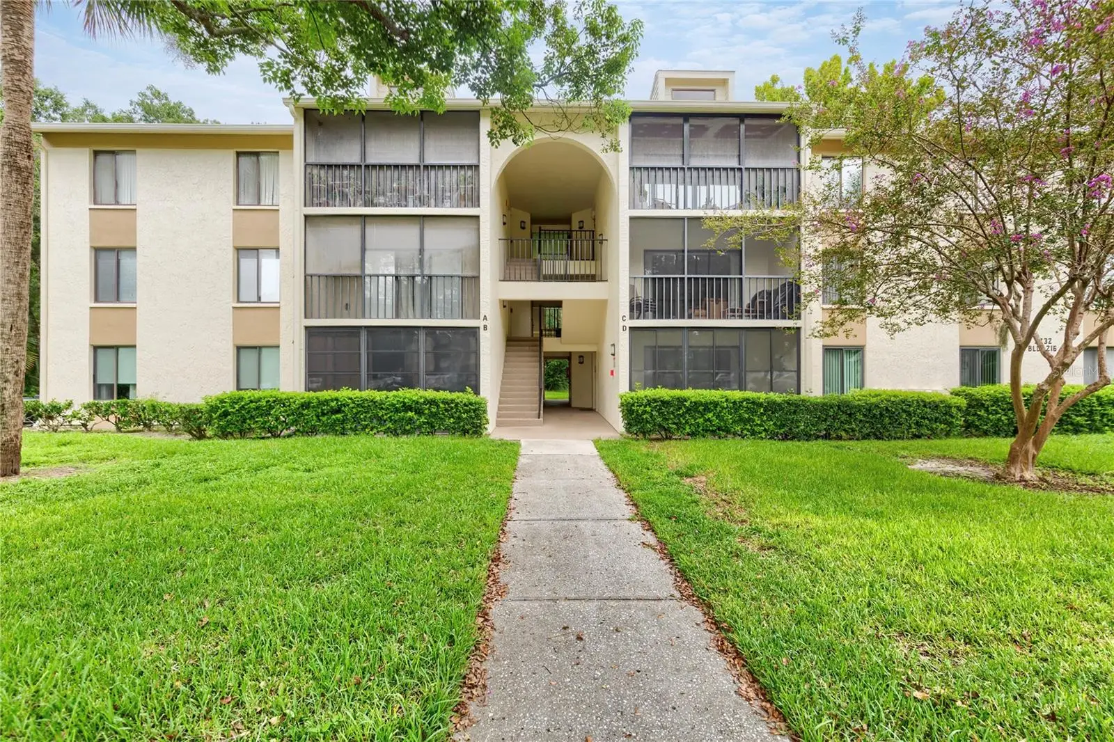 3232 Lake Pine Way, FL