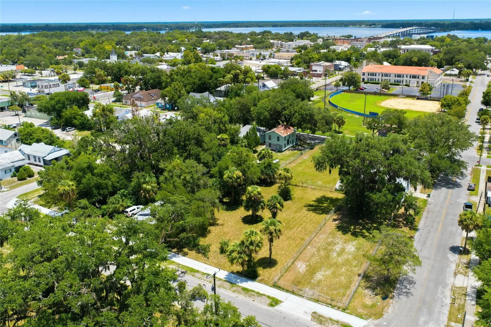 219 10th Street, FL