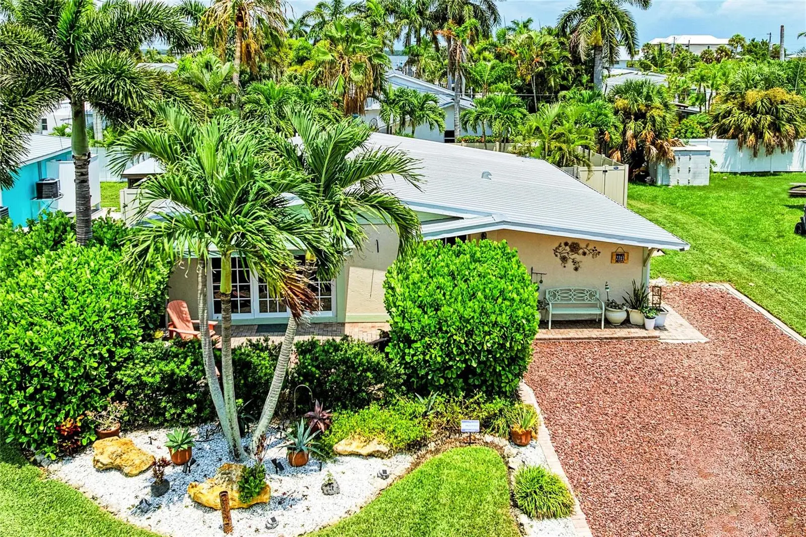 2711 Avenue C, FL