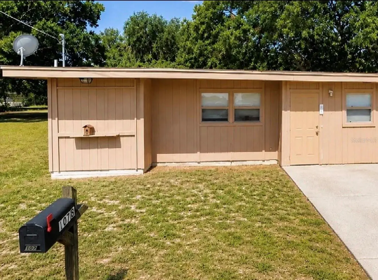 107 Lake Elizabeth Drive, FL