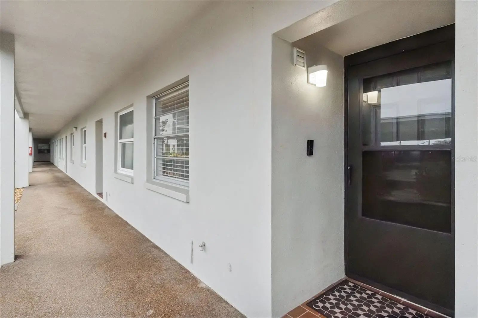 5157 Silent Loop, FL