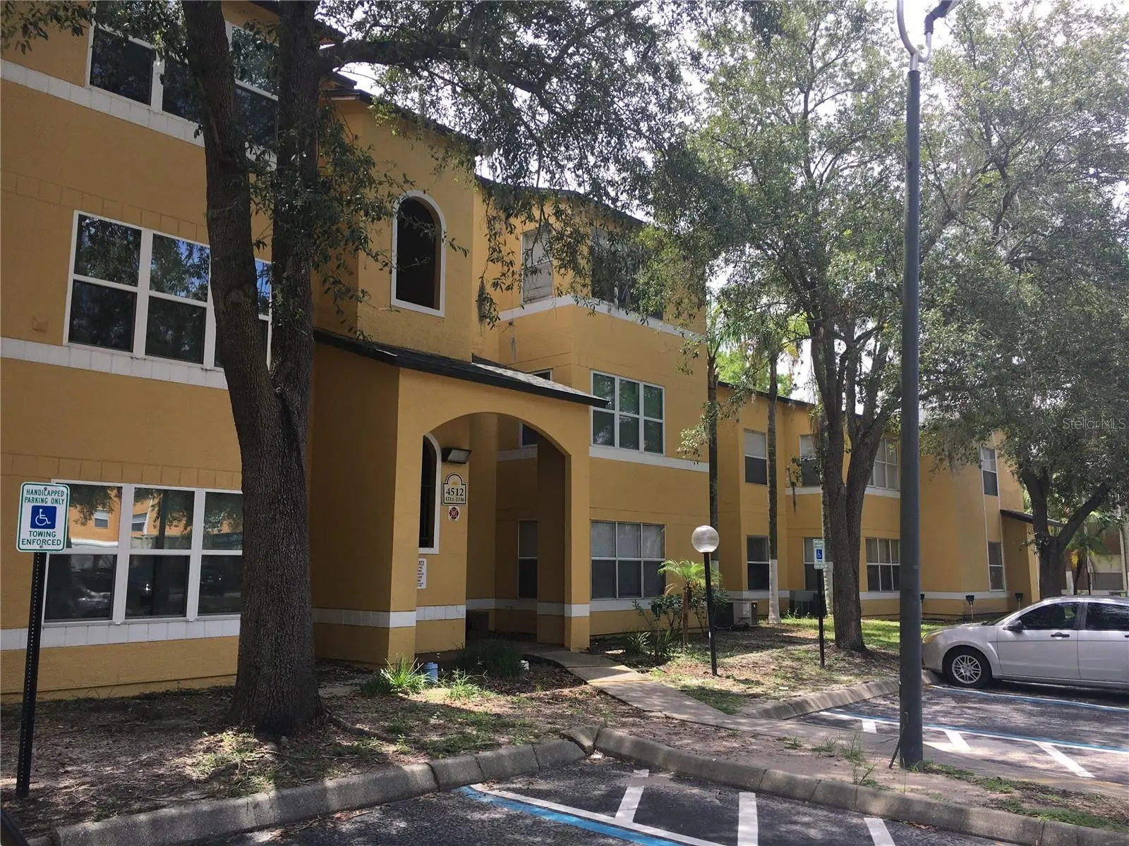 4512 Commander Drive, FL