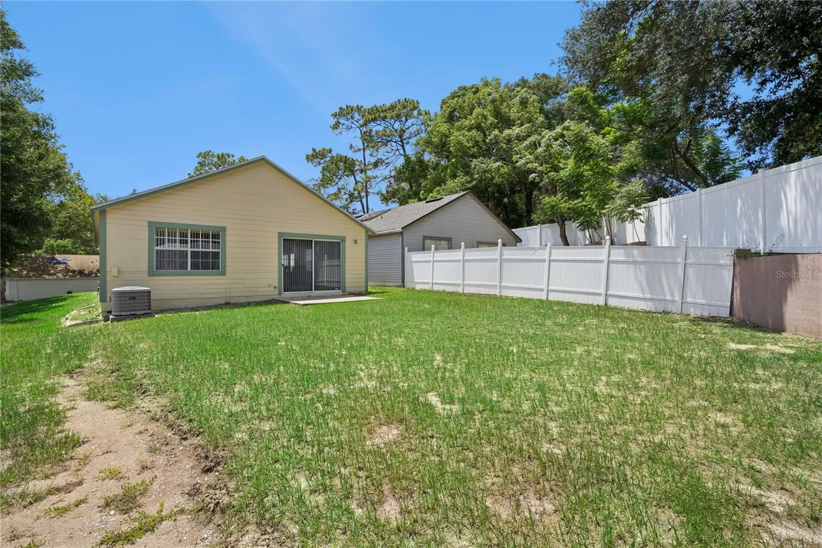 3023 Weymouth Court, FL