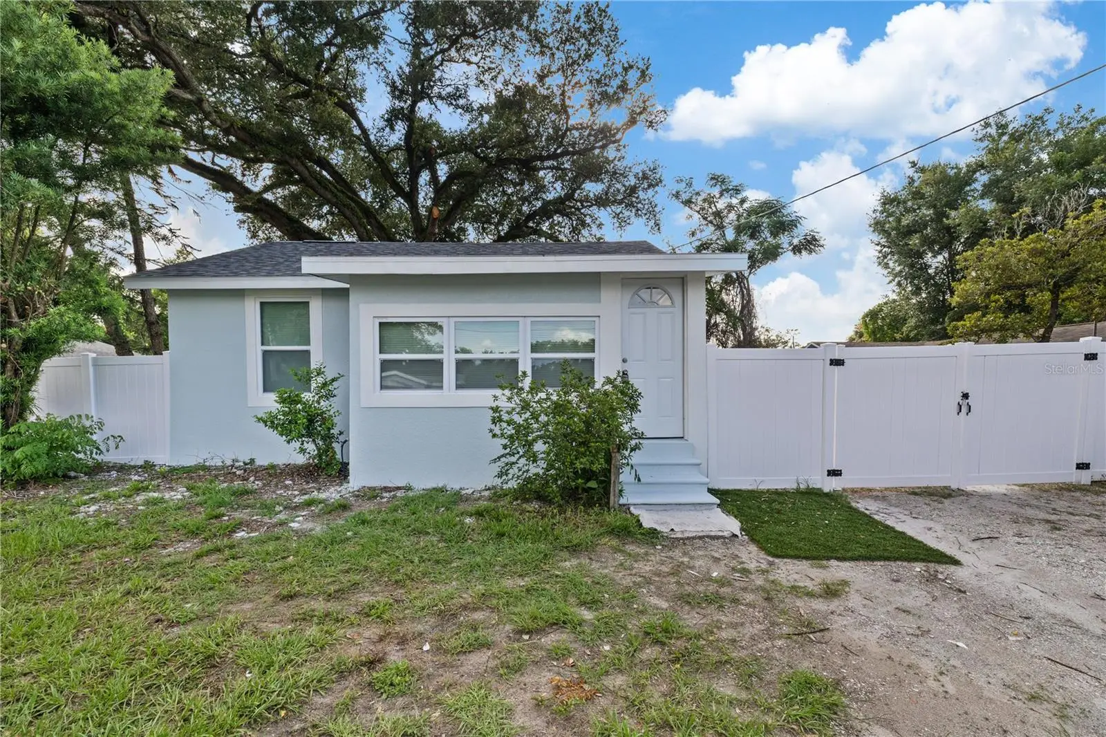 8714 Blvd, FL