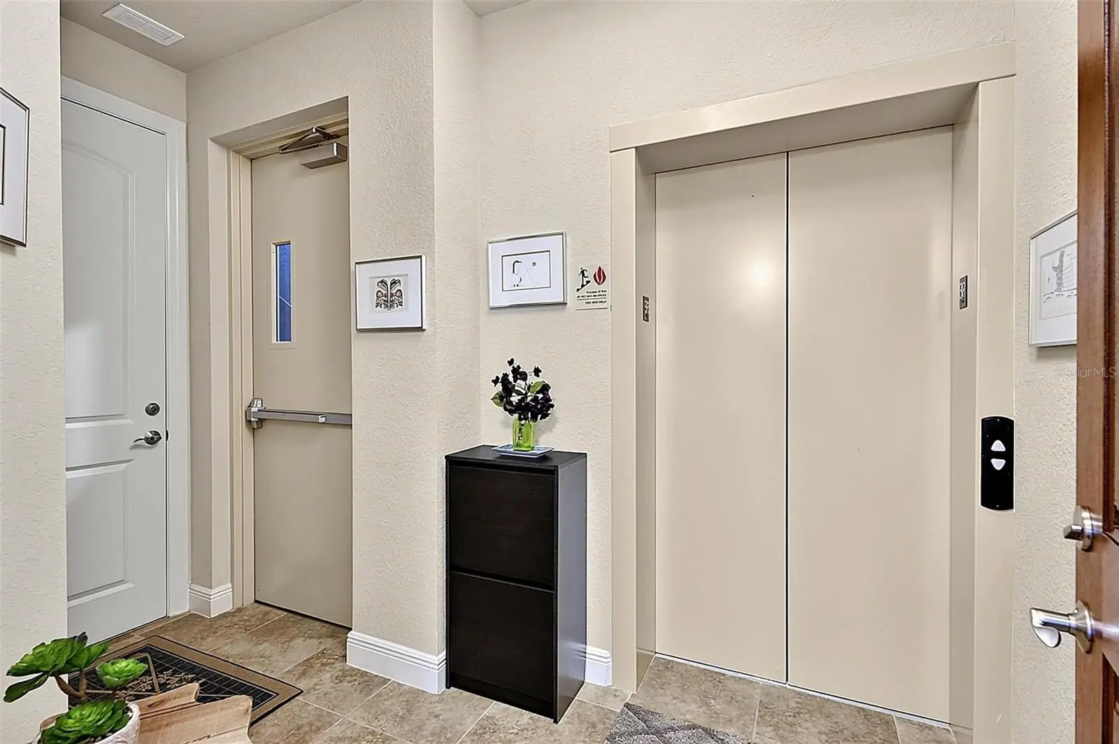 200 Cedar Cove, FL