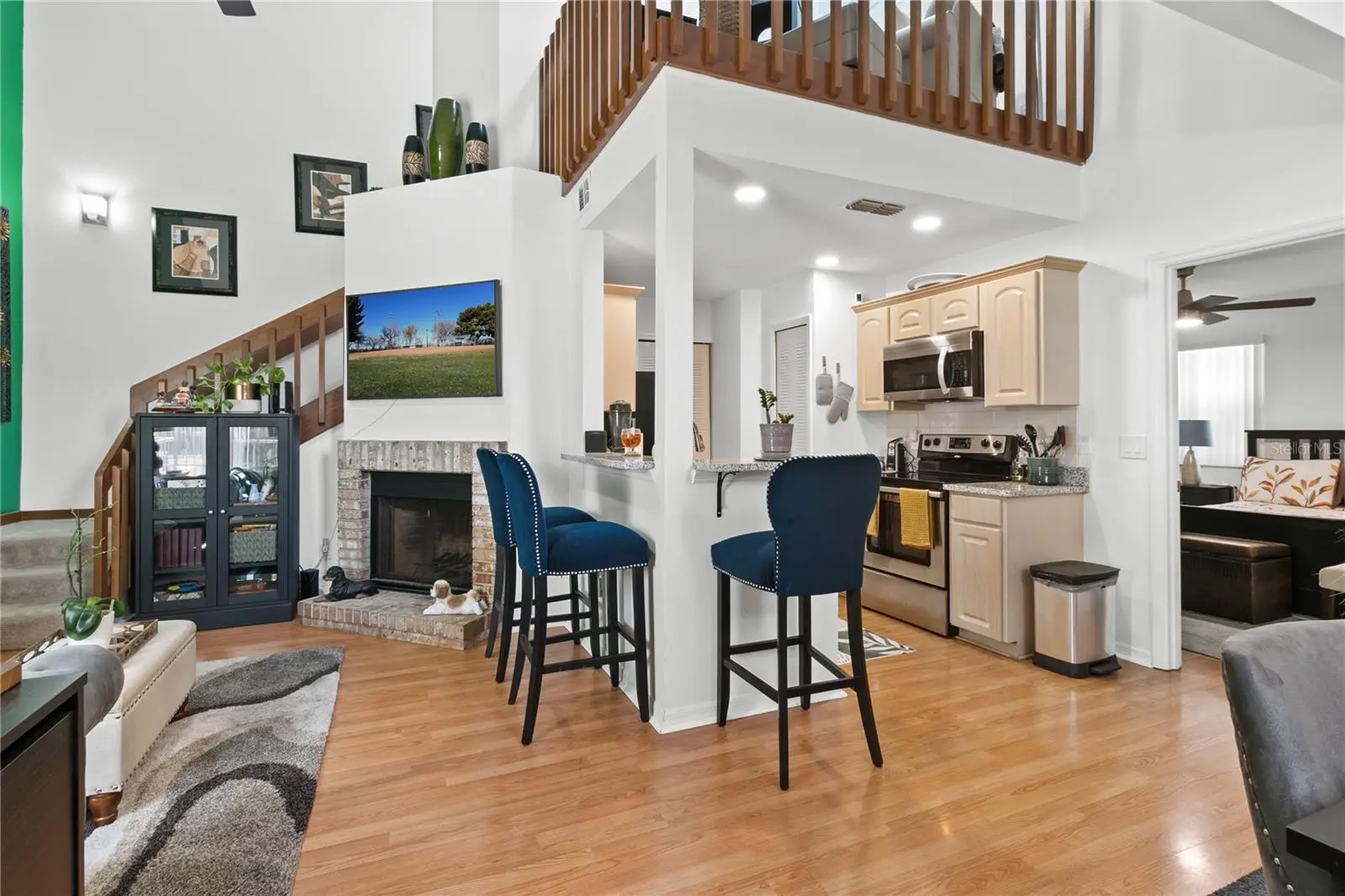 962 Newcastle Circle, FL