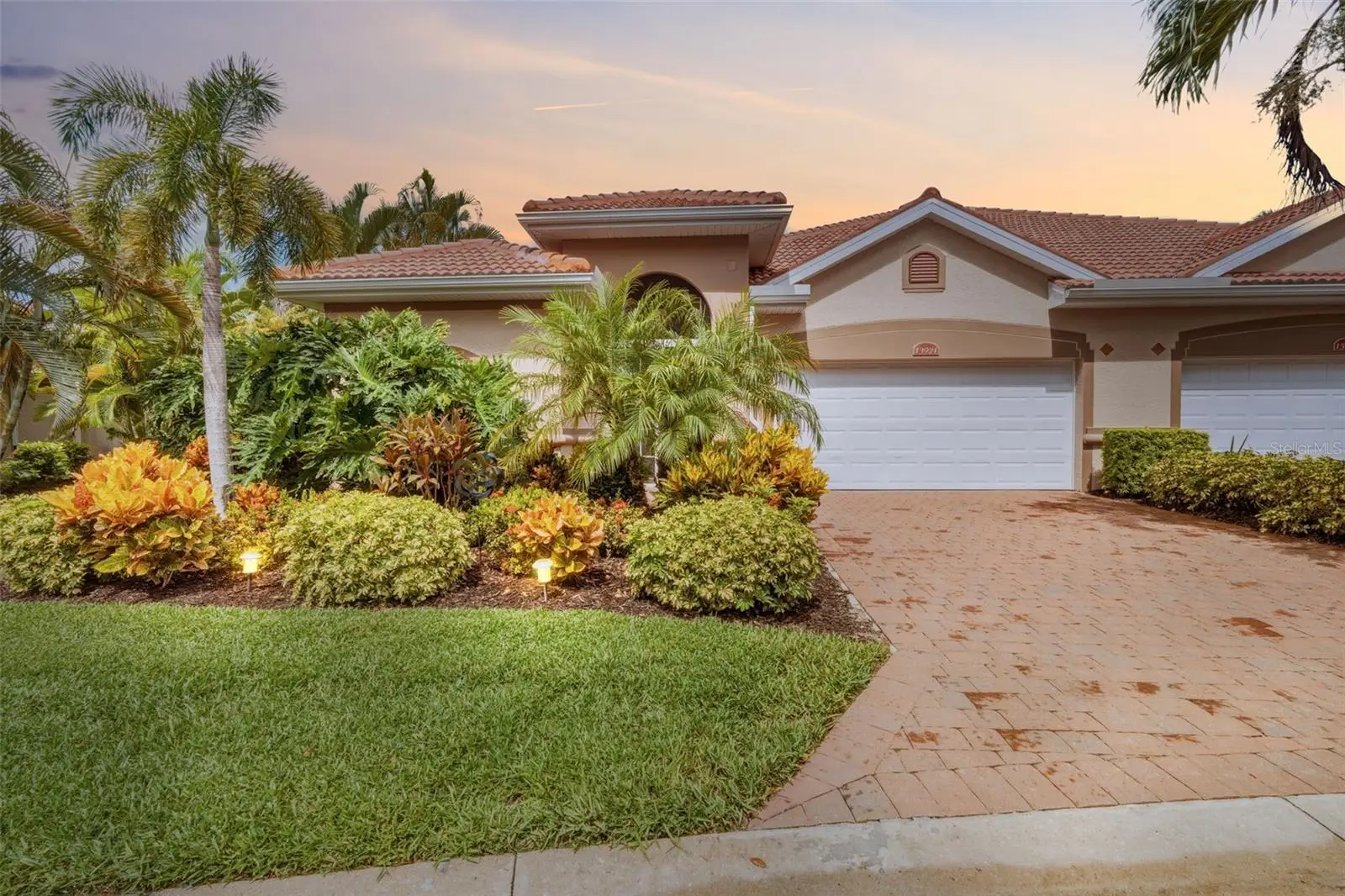13921 Bently Circle, FL