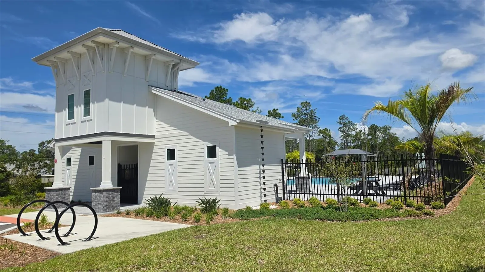 9 Dilly Court, FL