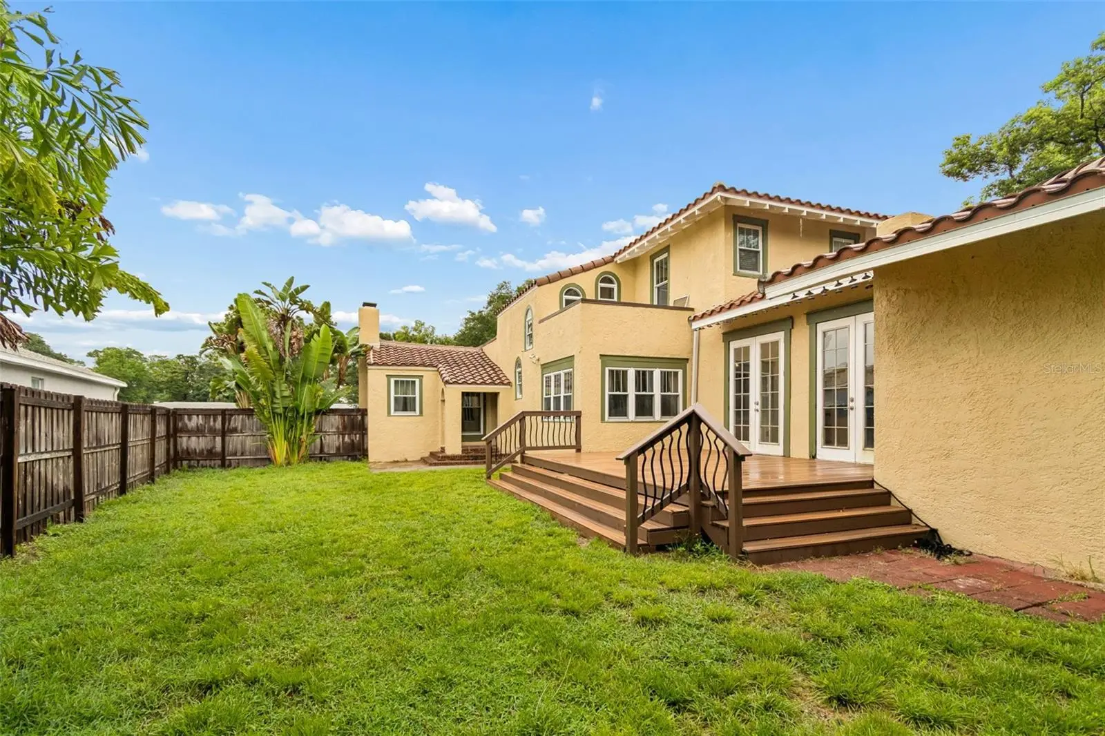 2518 Granada Circle, FL