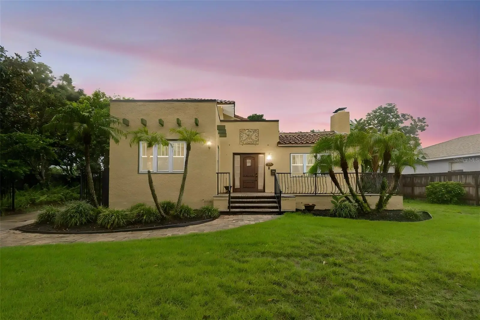 2518 Granada Circle, FL