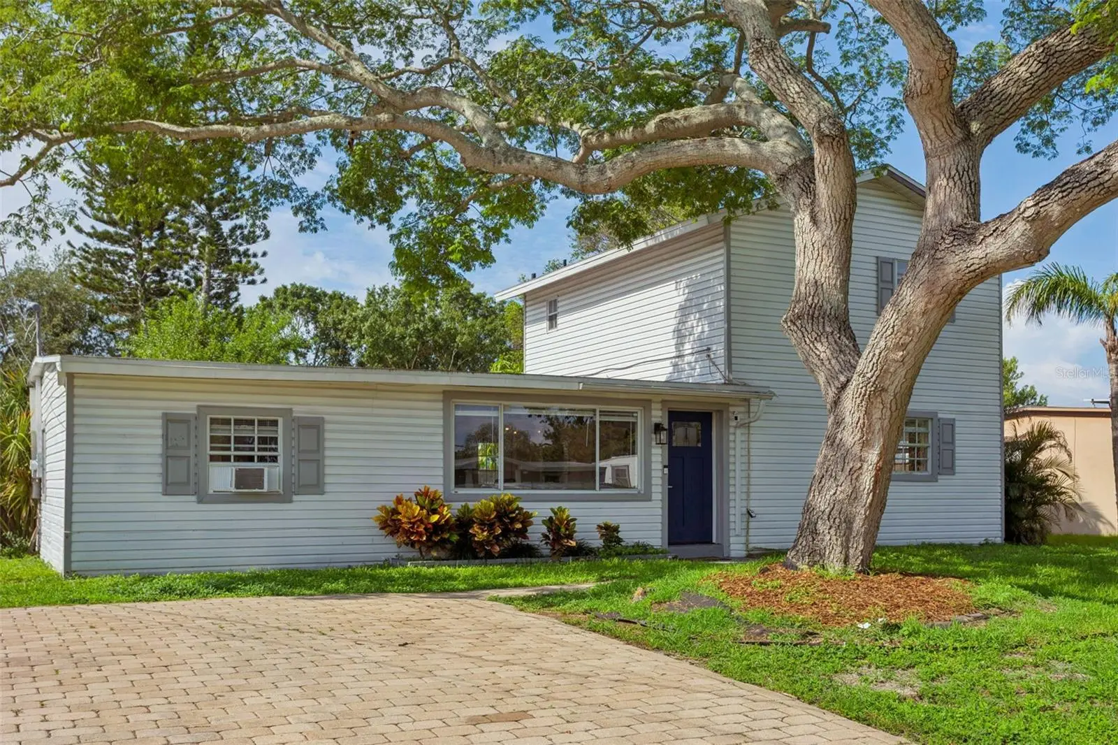 4012 Fairview Heights, FL