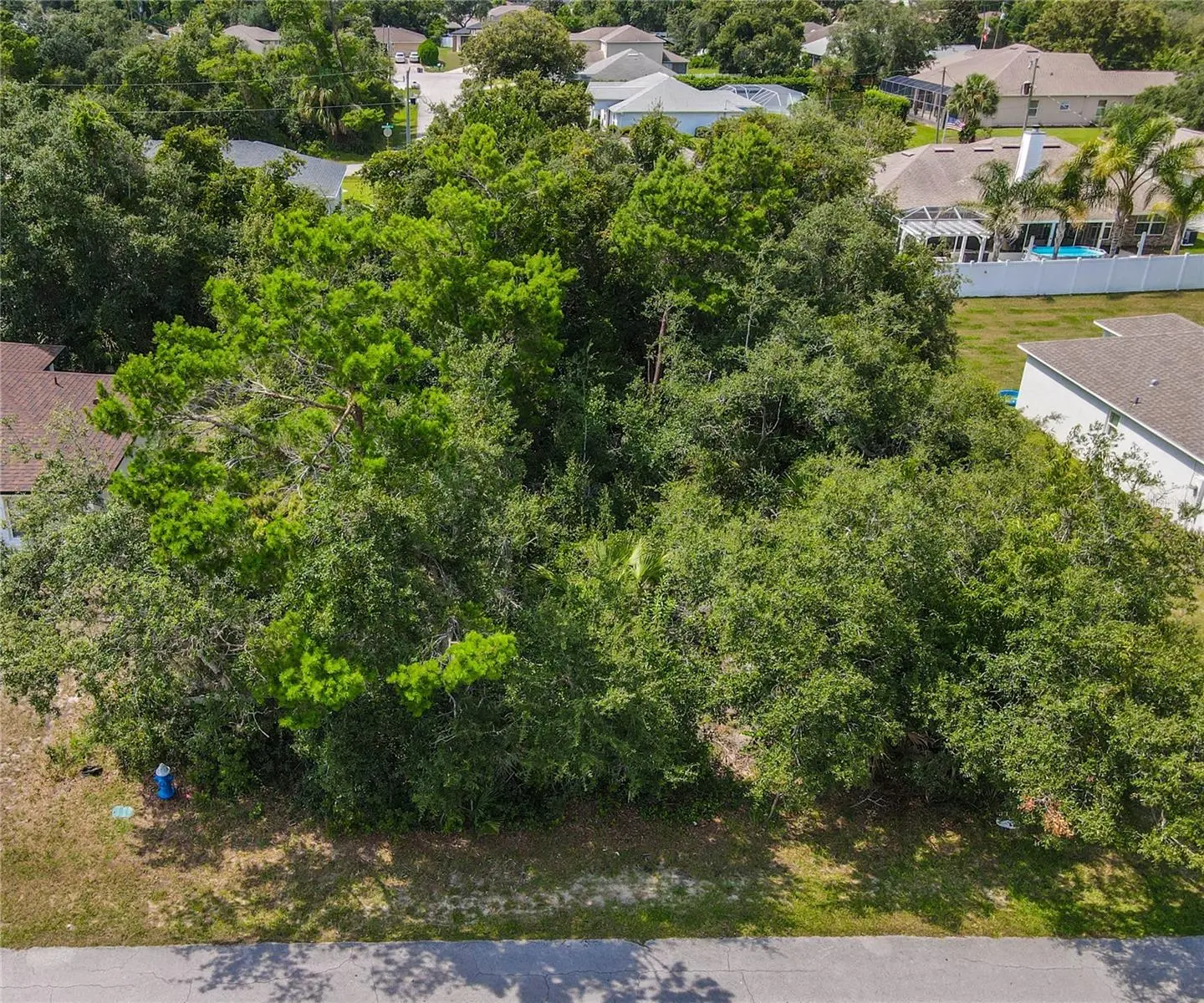 76 Freeport Lane, FL