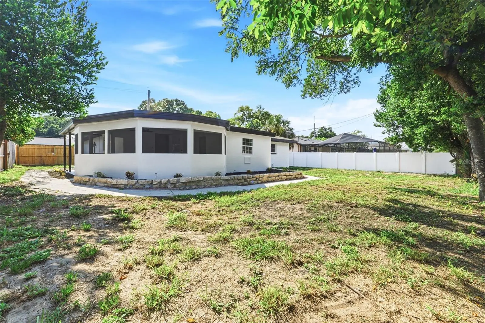 205 Whitman Road, FL