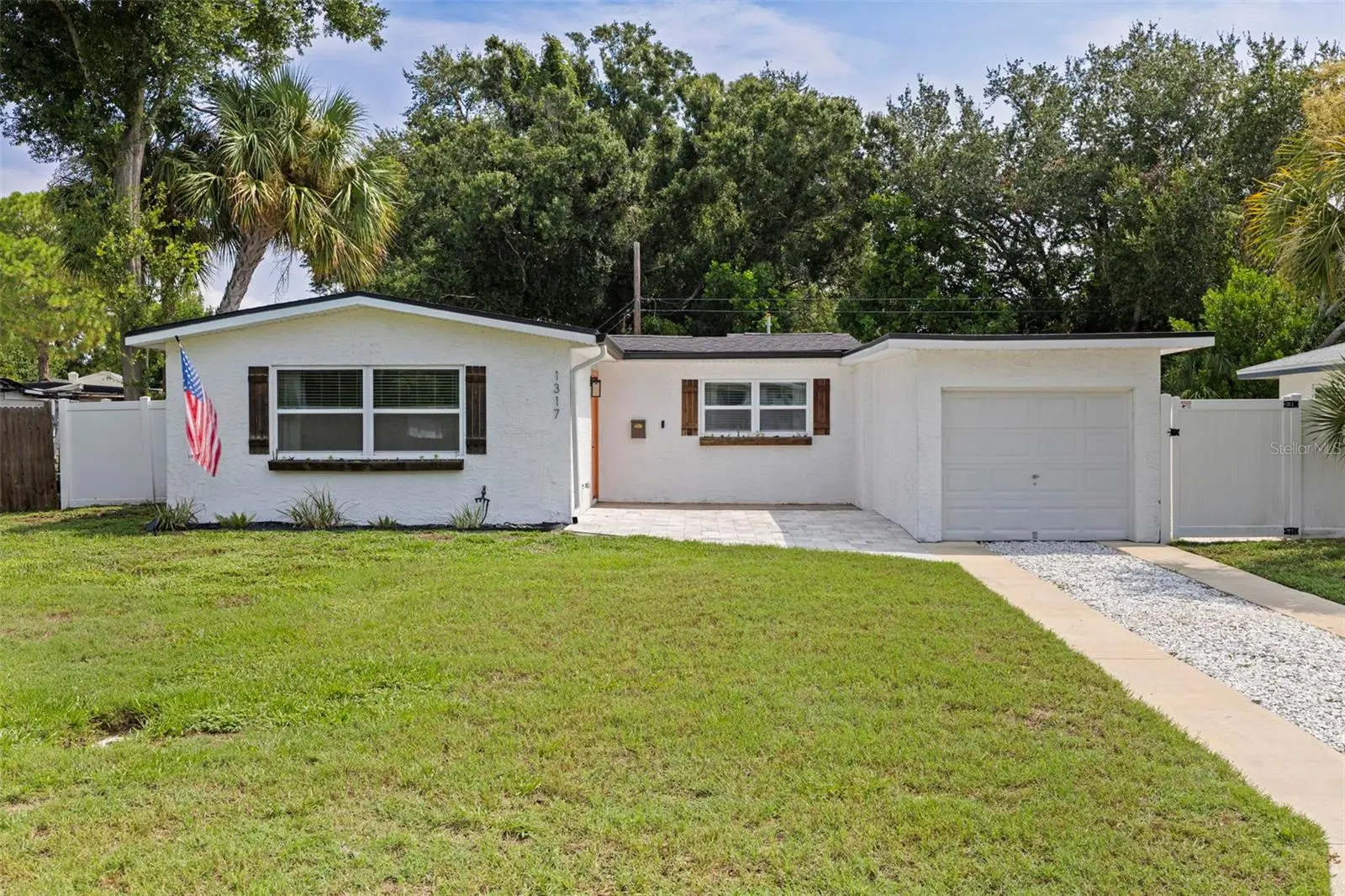 1317 Essex Drive, FL