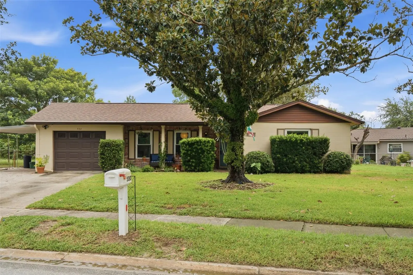 530 Foothill Way, FL