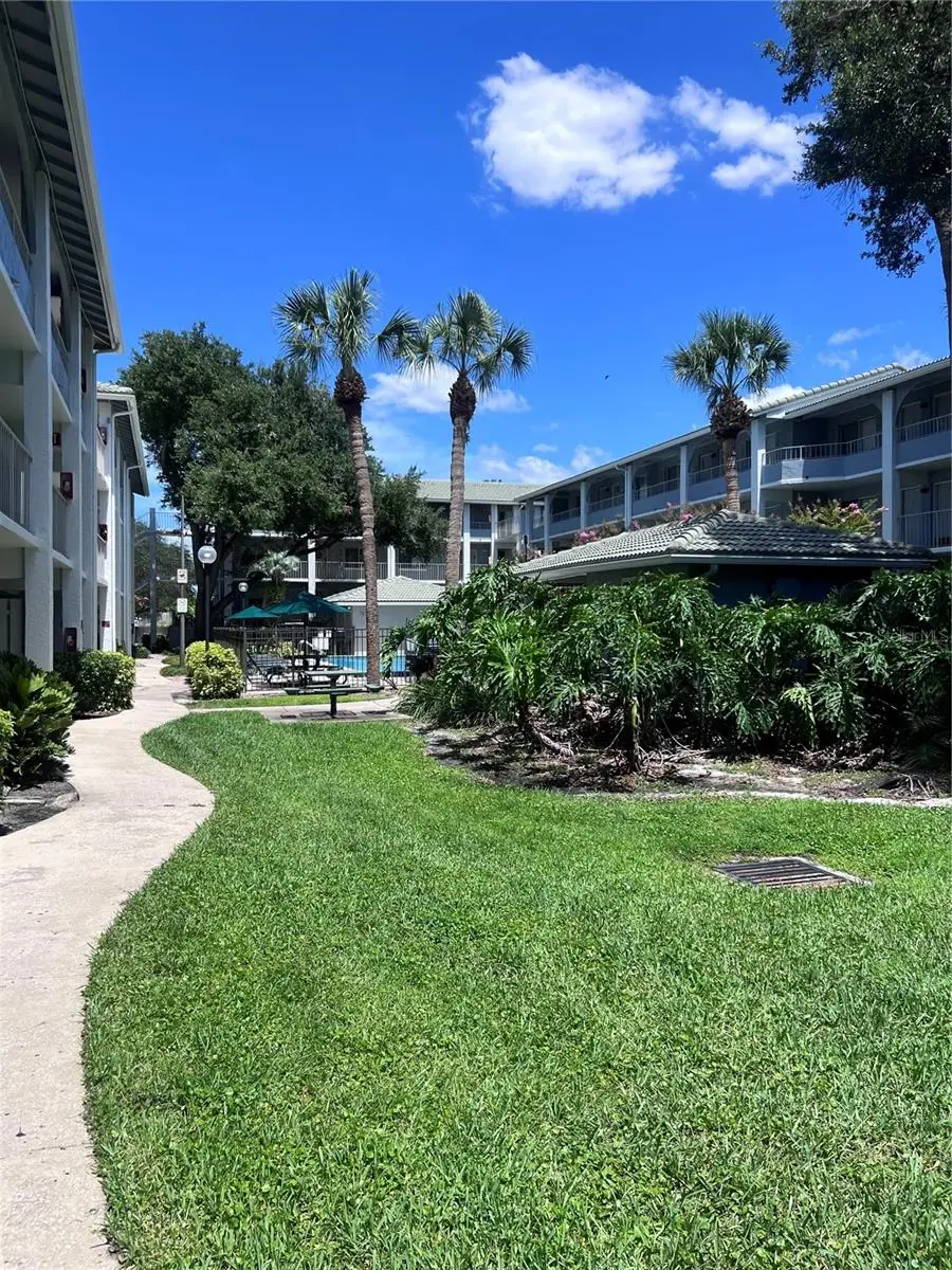 126 Blue Point Way, FL