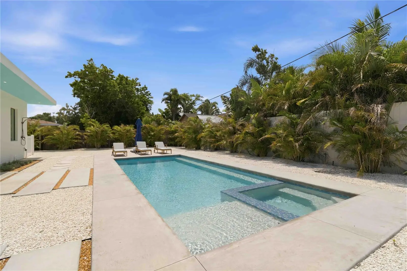 2306 Valencia Drive, FL