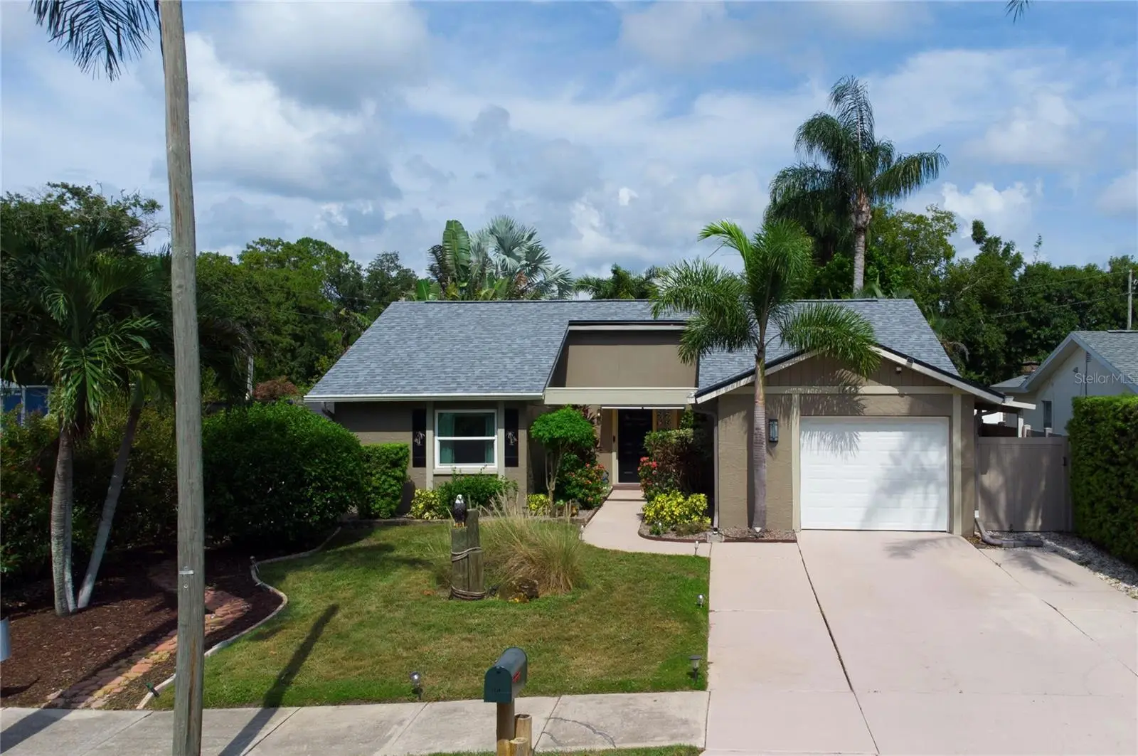 1613 St Catherine Drive, FL