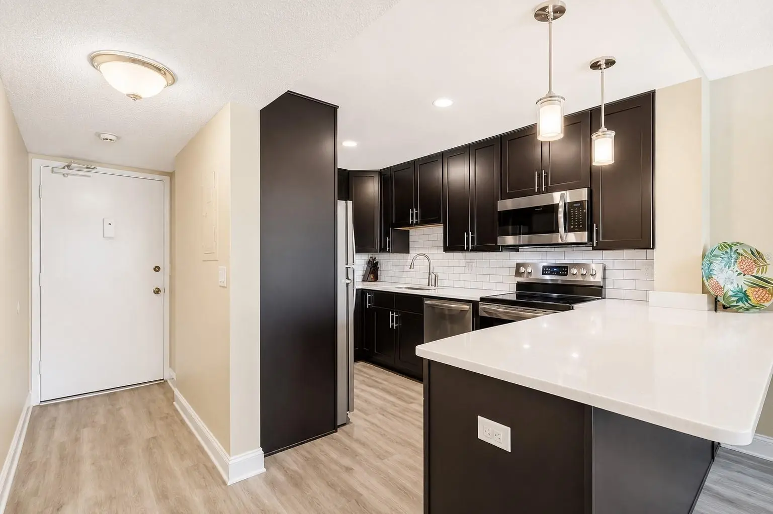 51 Island Way, FL