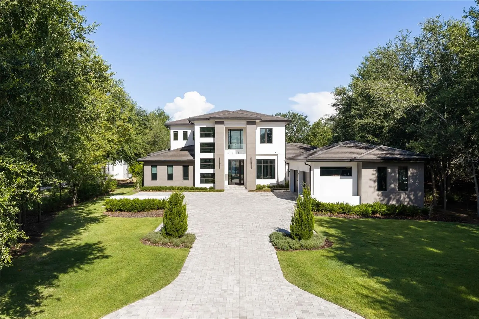 15746 Pendio Dr, FL