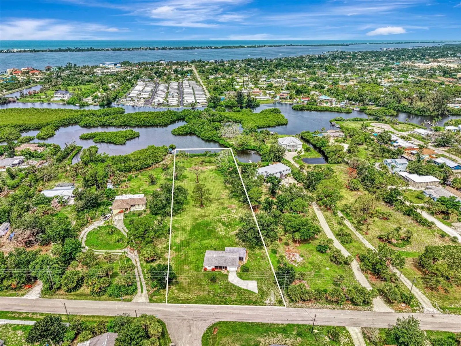 780 Oxford Drive, FL