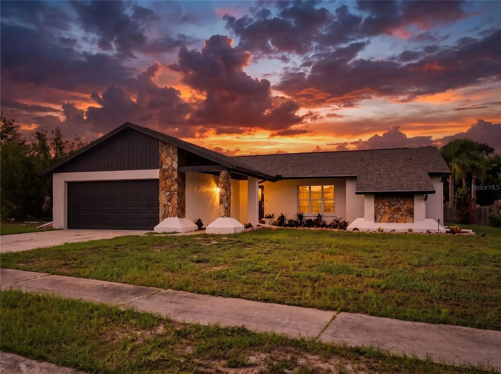 8035 Laurel Vista Loop, FL