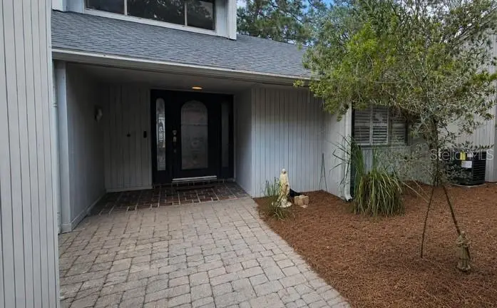 304 Fox Squirrel Lane, FL