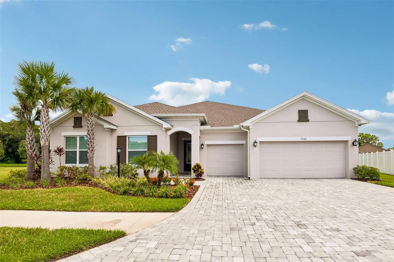 7510 Ashbrooke Pine Loop, FL