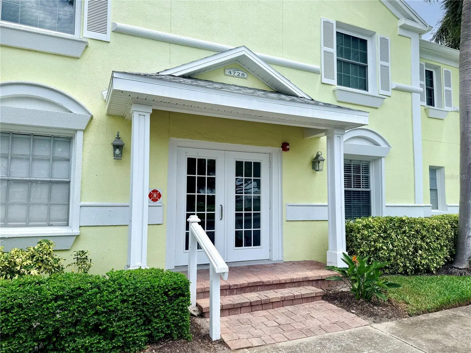 4728 Beach Drive, FL