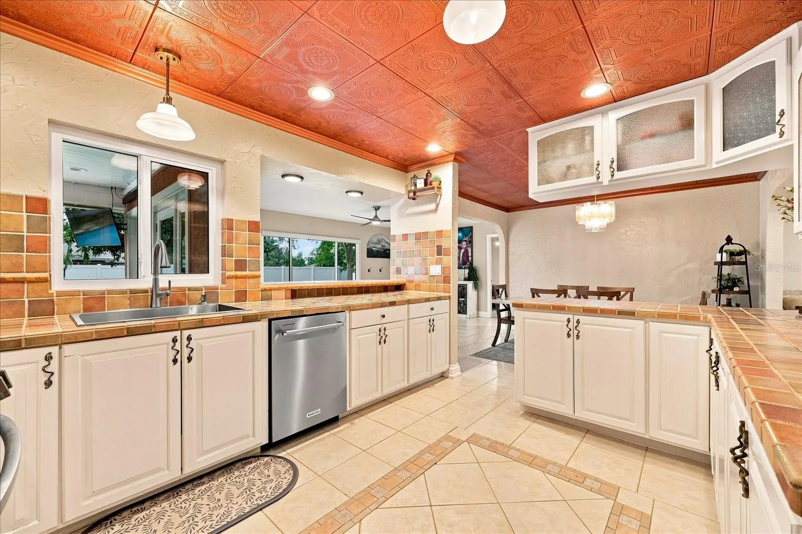 8805 Kenwood Road, FL