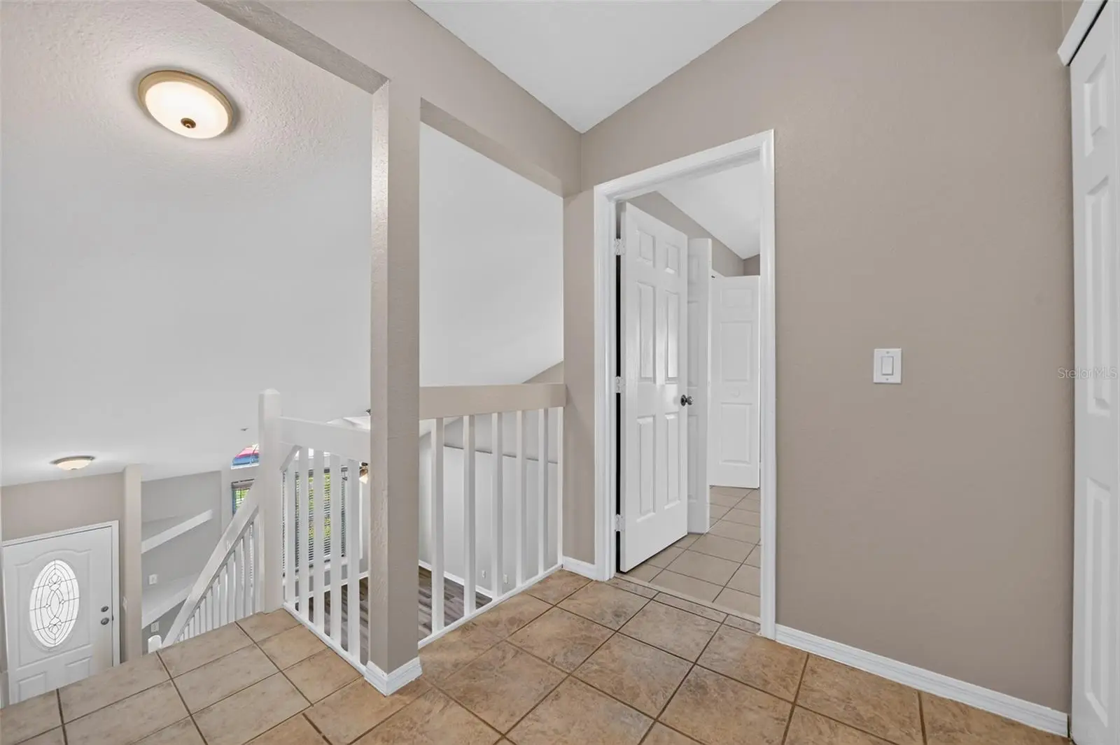 3328 Hamlet Loop, FL