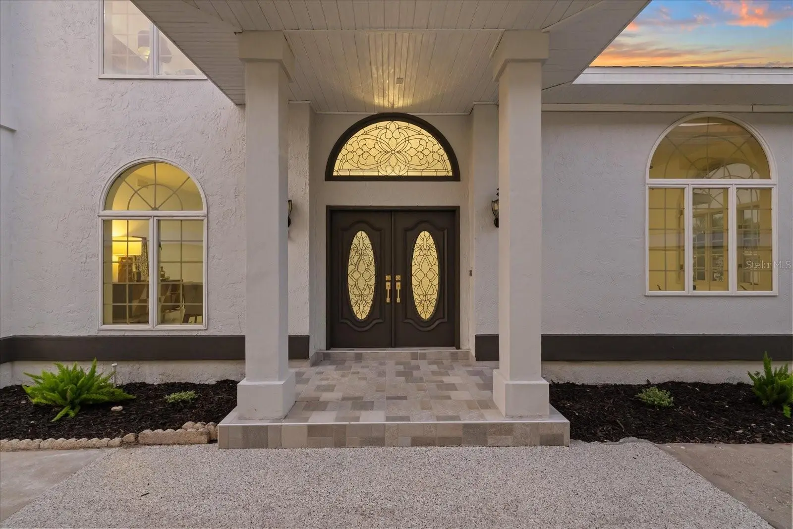 6121 Bayside Drive, FL
