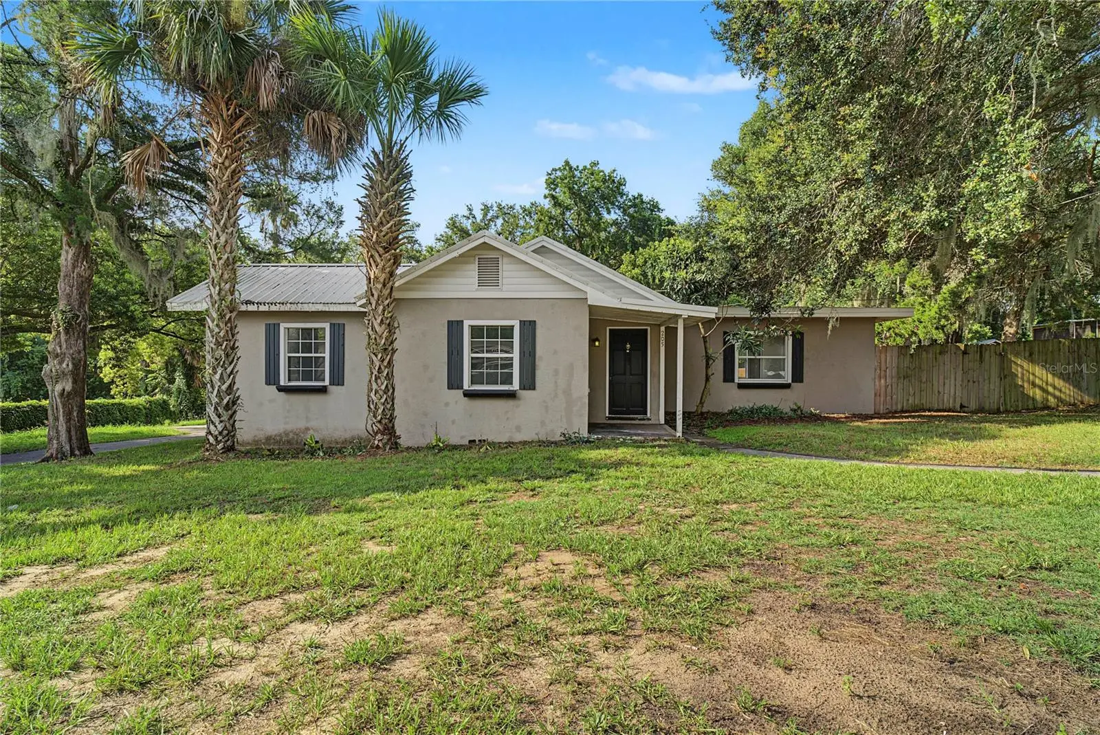 205 Fountain Street, FL