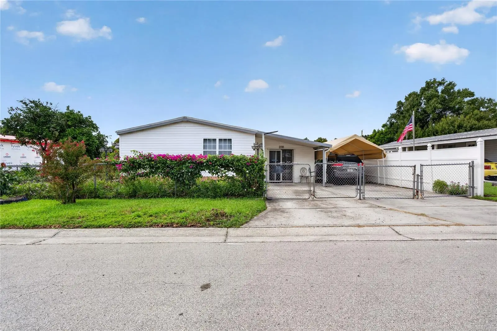 2558 Mcintosh Drive, FL