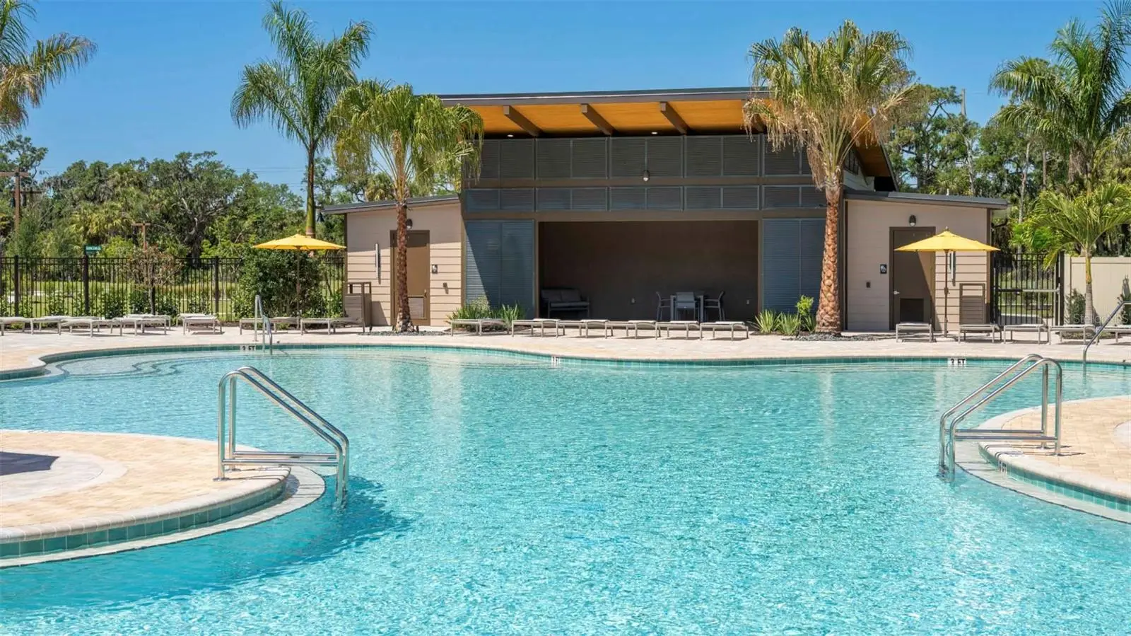 10424 Curving Creek Loop, FL