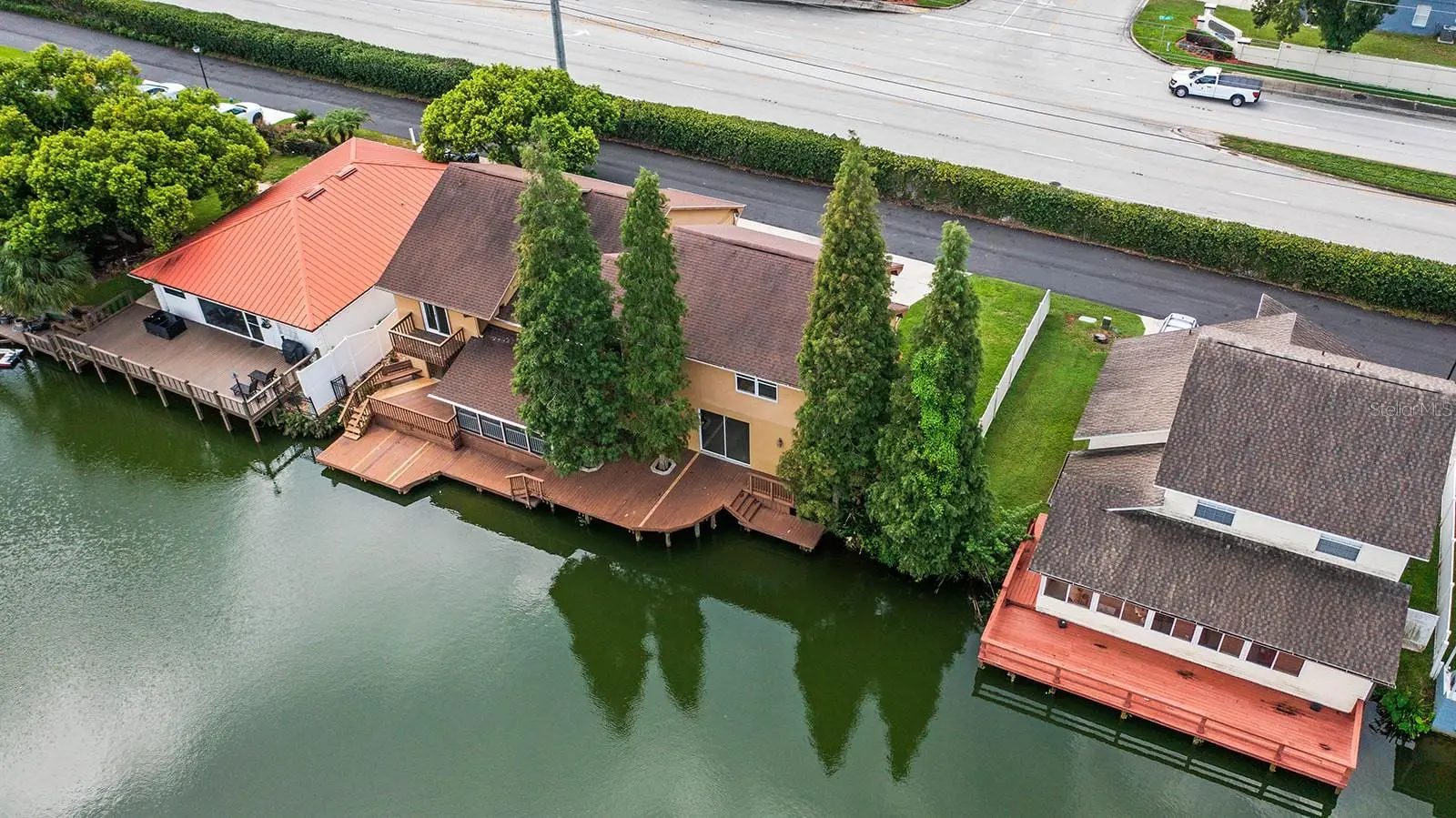 614 Mountain Lake Place, FL