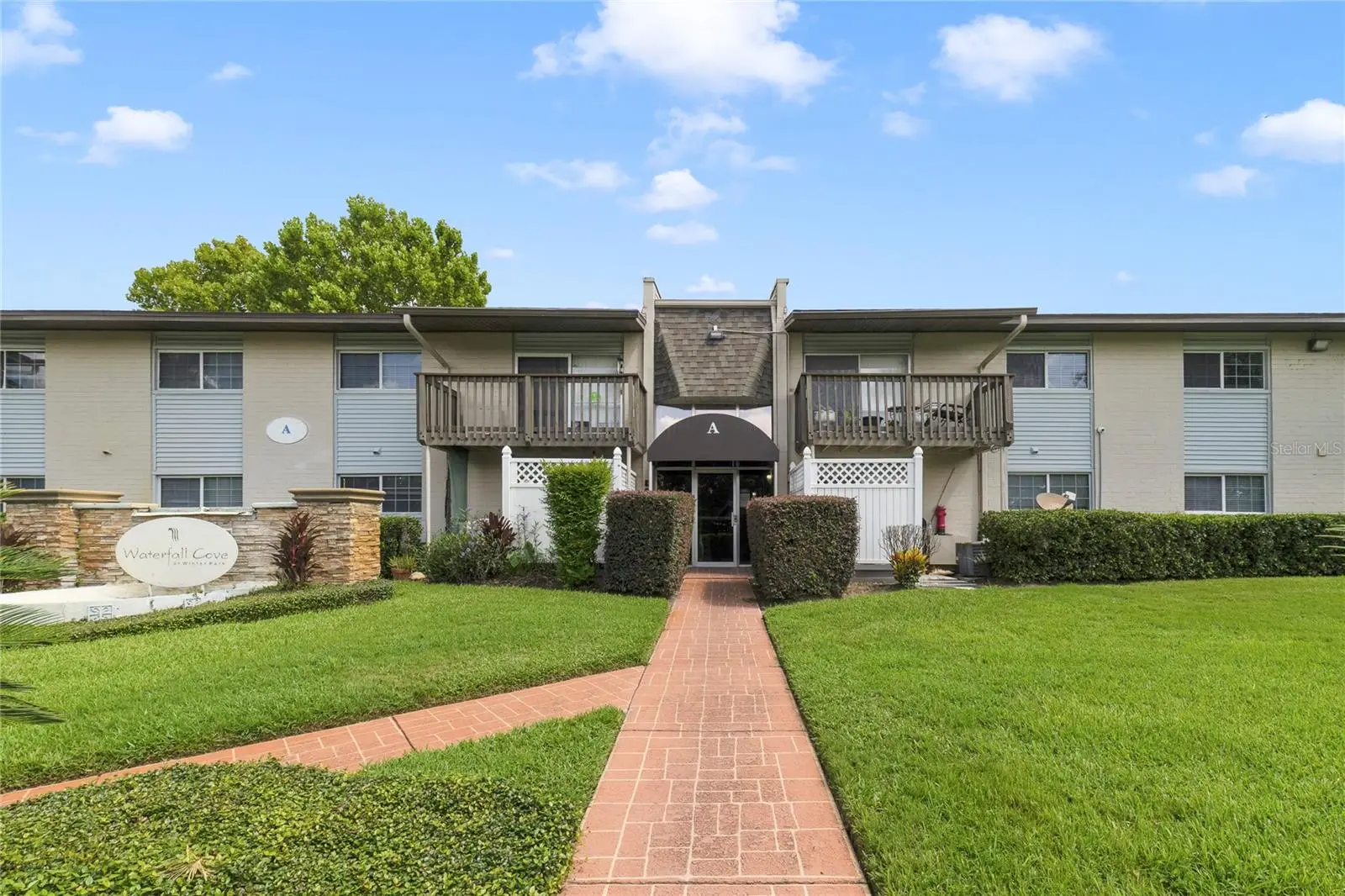 1695 Lee Road, FL