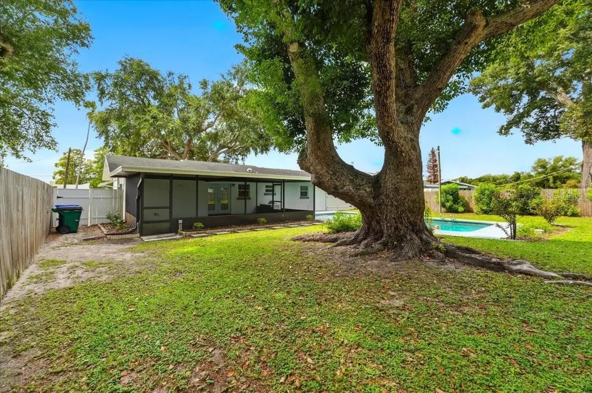 1557 Lake Shipp Drive, FL