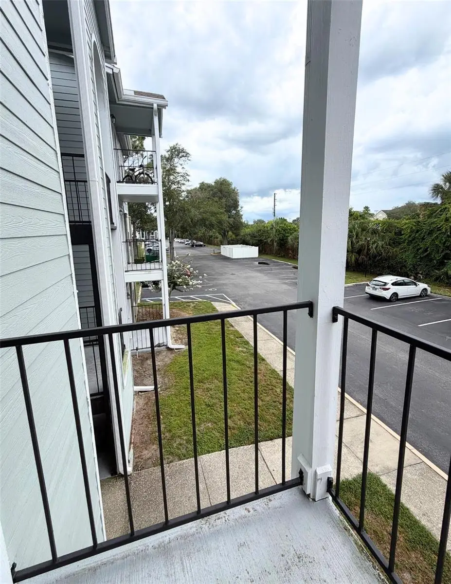 2550 Alafaya Trail, FL