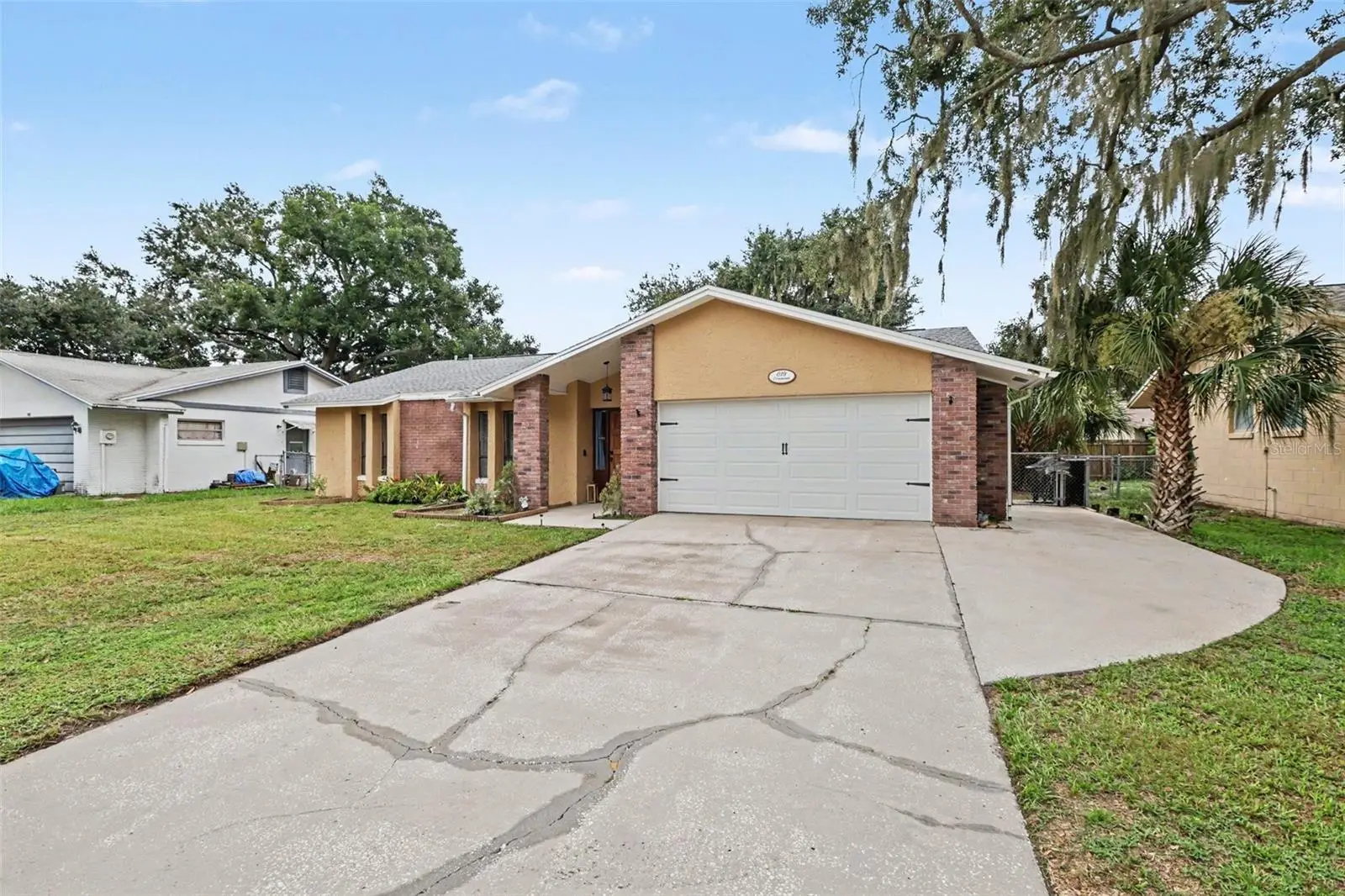 819 Crosswinds Drive, FL